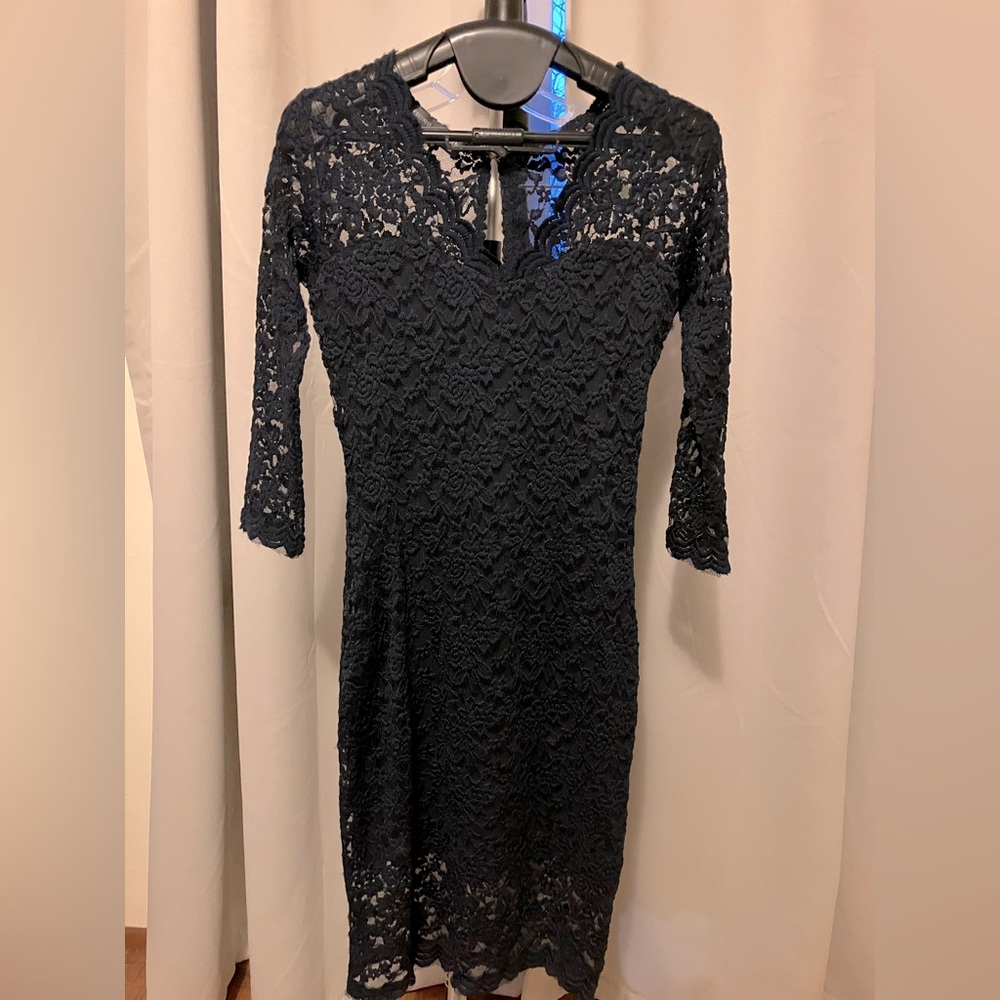 Naby lace midi dress
